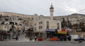 جهاز الإستخبارات العسكرية يقوم باصلاح خلل في مسجد مخيم العين وشراء جهاز خاص بالاذان الموحد
