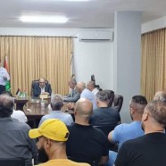 محافظ نابلس اللواء ابراهيم رمضان يزور مخيم عين بيت الماء